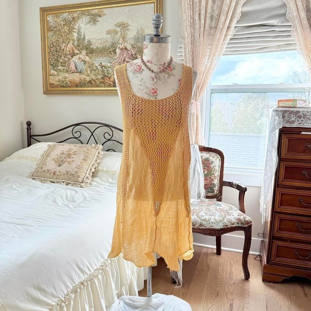 yellow crochet dress‎  modern Lulus yellow crochet dress size small